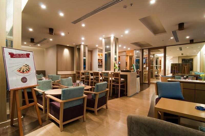 Ashlee Plaza Patong Hotel & Spa Restaurant billede